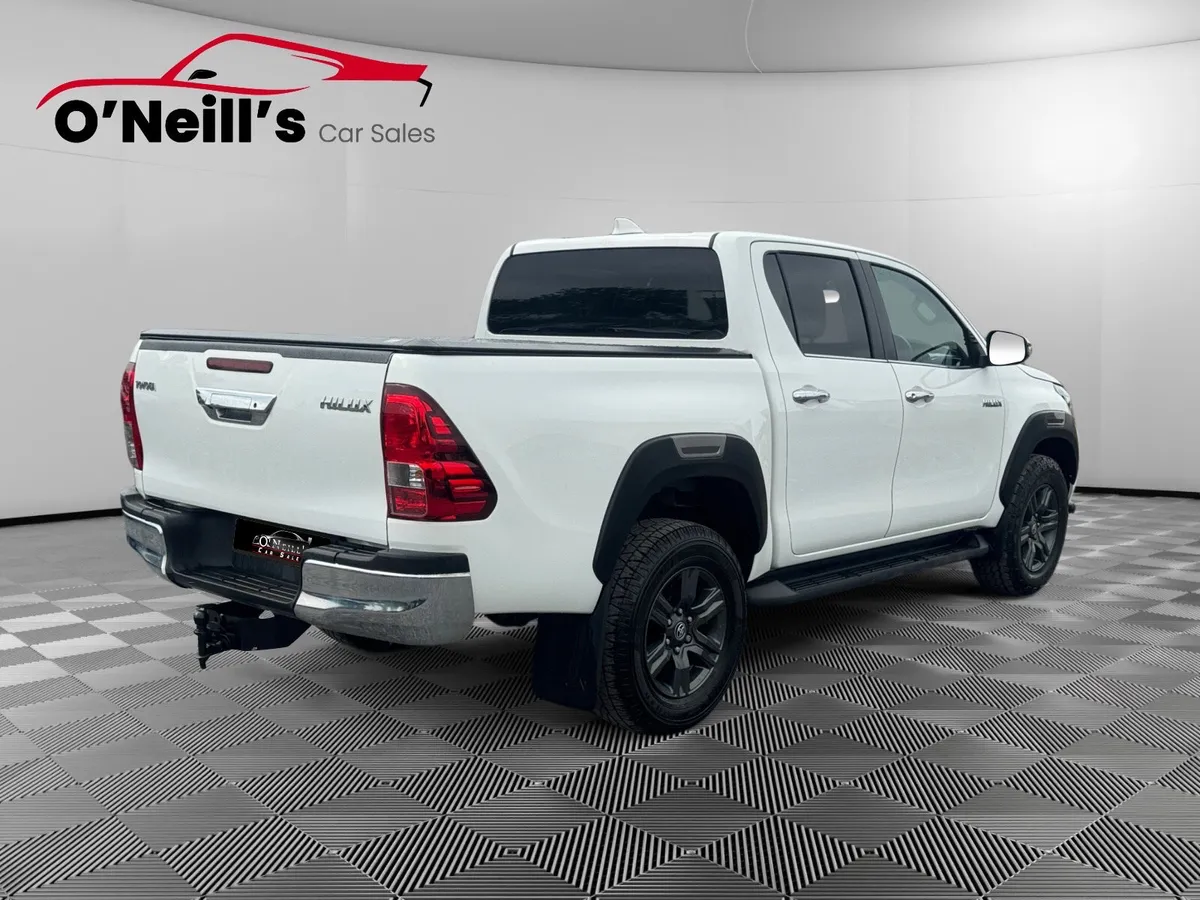 Toyota Hilux 2022 FULLY KITTED D-4D 4WD #258 - Image 3
