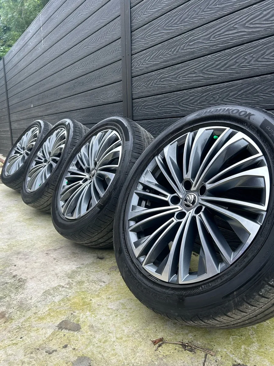 19” GENUINE SKODA KODIAQ ALLOY WHEELS & TYRES - Image 1