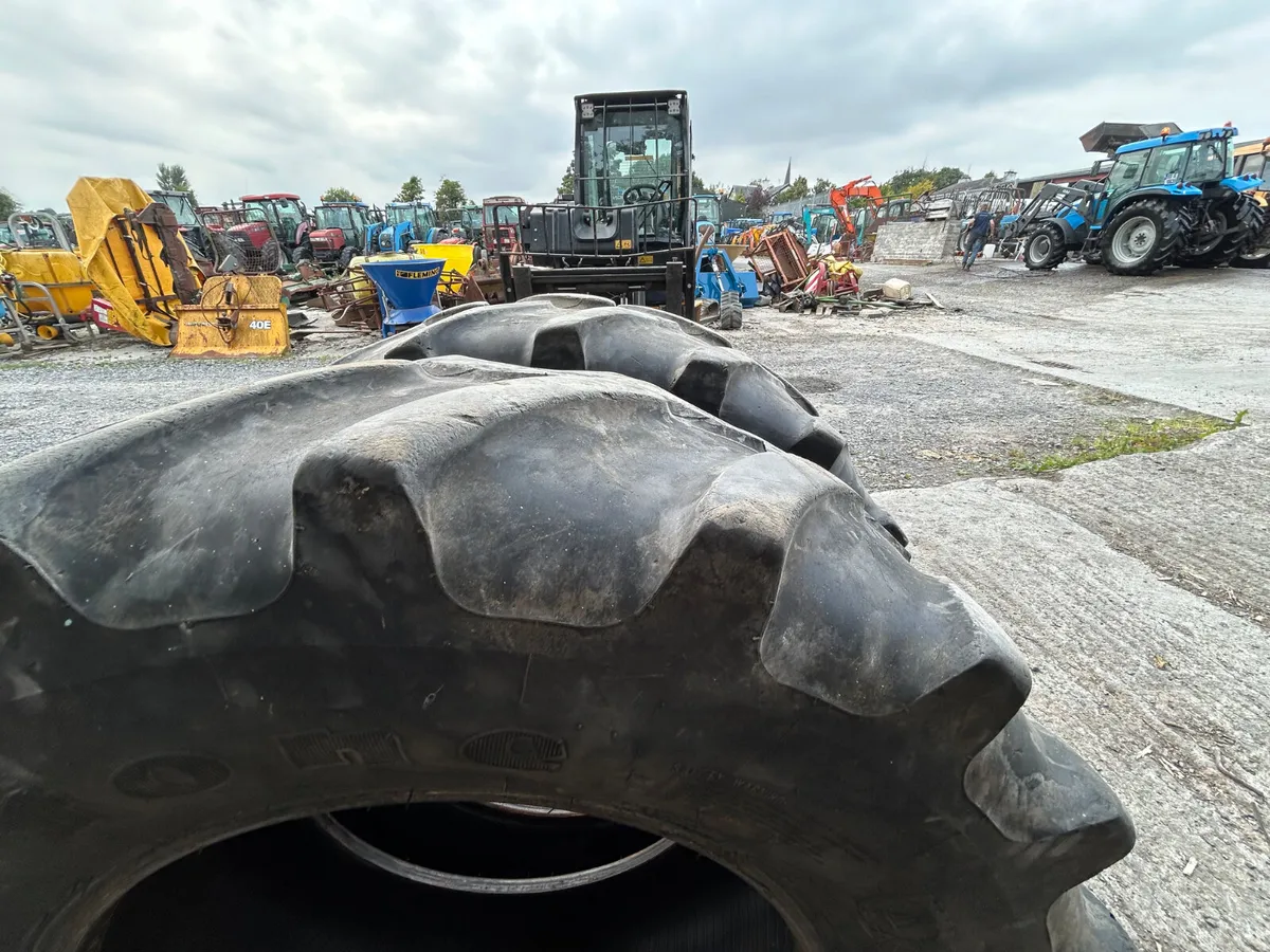 Firestone 380/70 R24 Tyres - Image 3