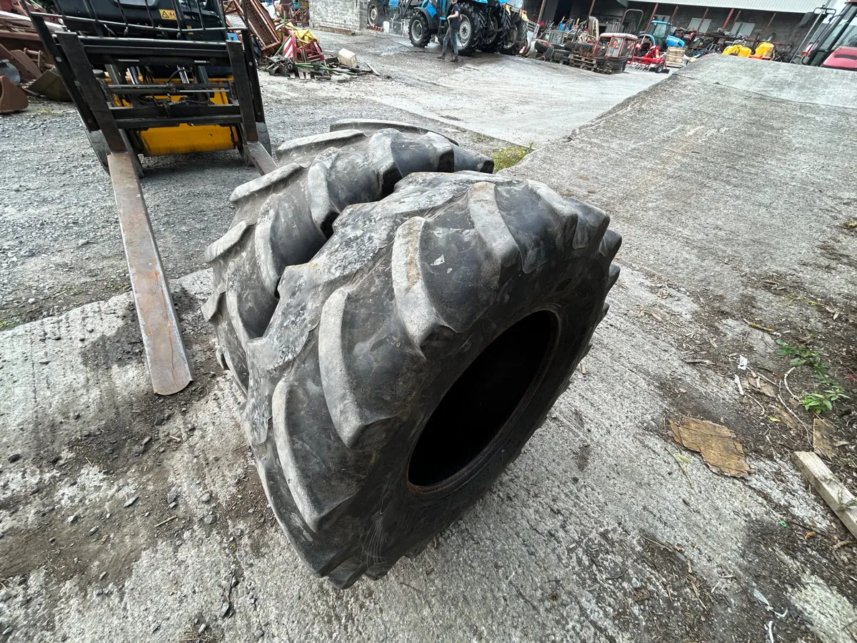 Firestone 380/70 R24 Tyres - Image 4