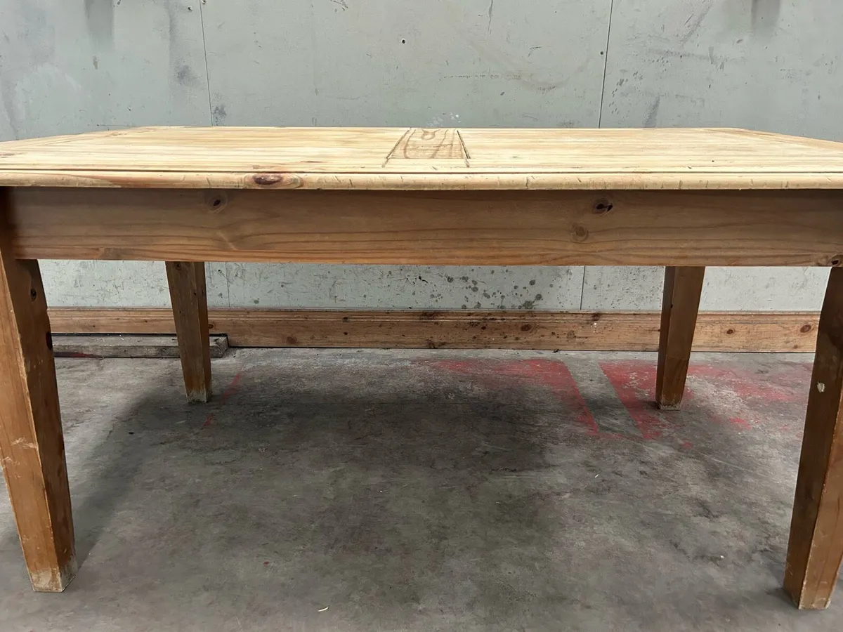 Kitchen Table - Image 1