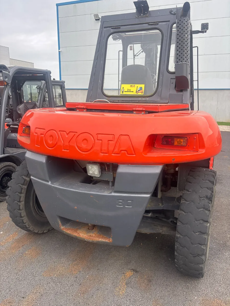 Toyota 8 ton forklift - Image 3