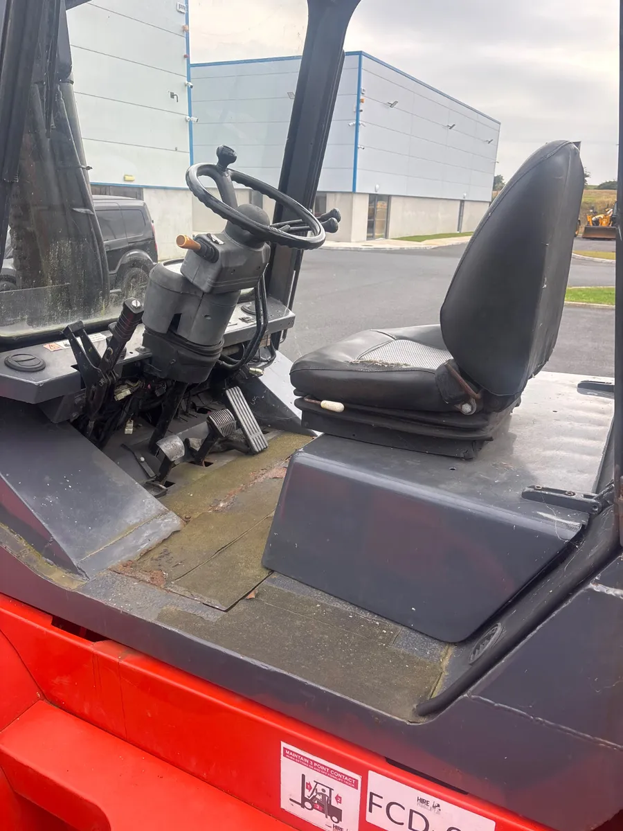 Toyota 8 ton forklift - Image 4