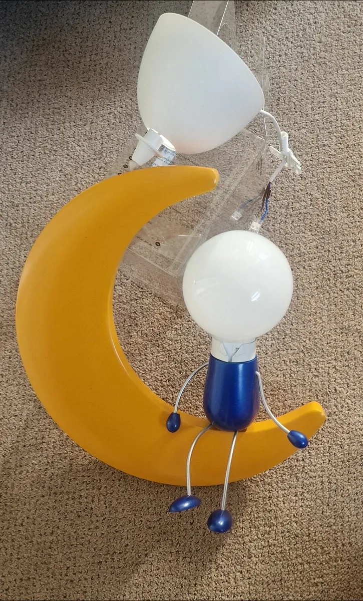 "Man on the moon" ceiling light - Image 2