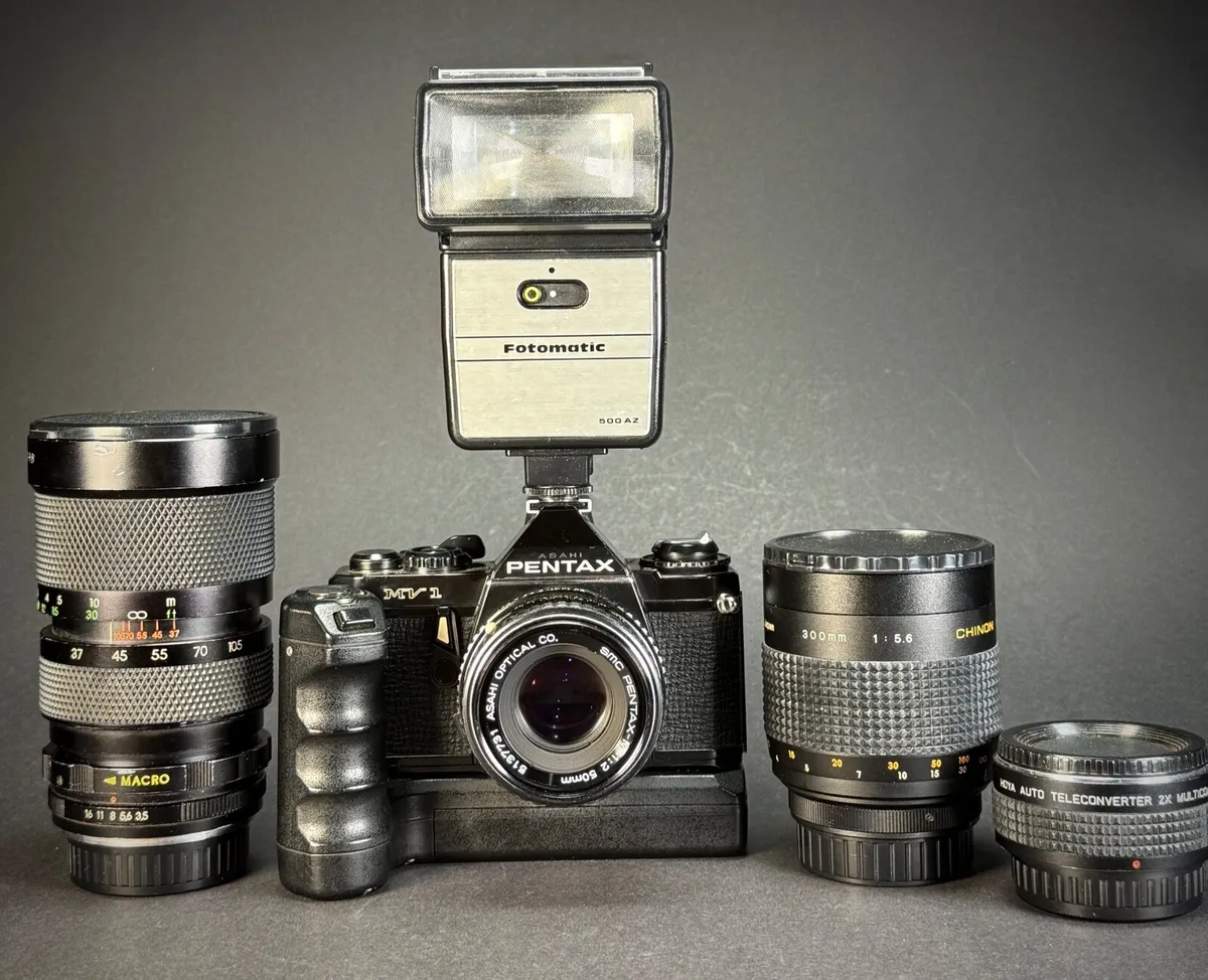 Asashi Pentax MV1 film camera kit - Image 1