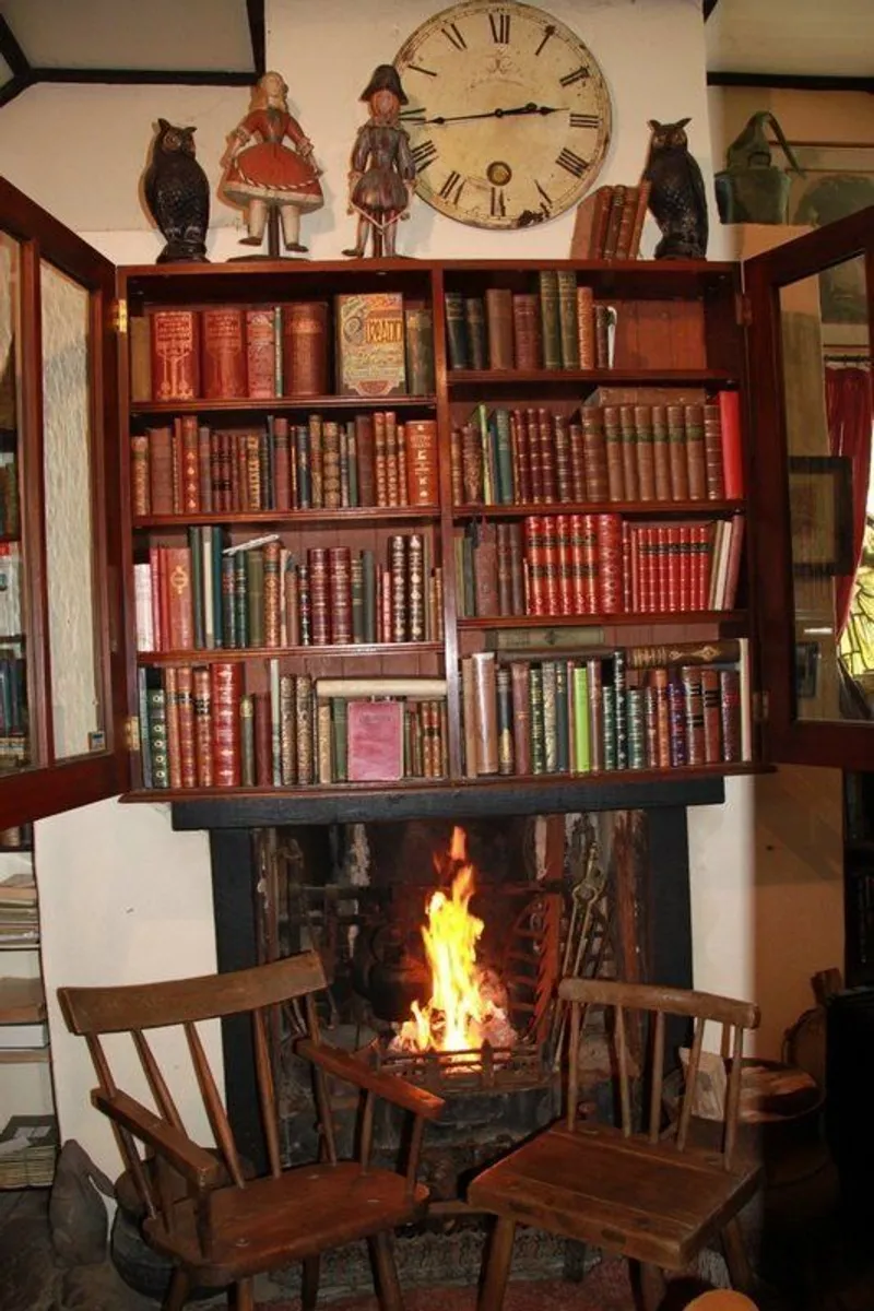 Greenway Antiques and Books We Are Now Open - Image 1