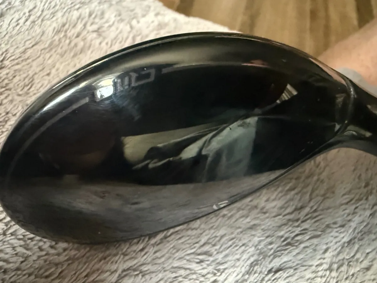 Taylormade QI10 3 Hybrid - Image 1