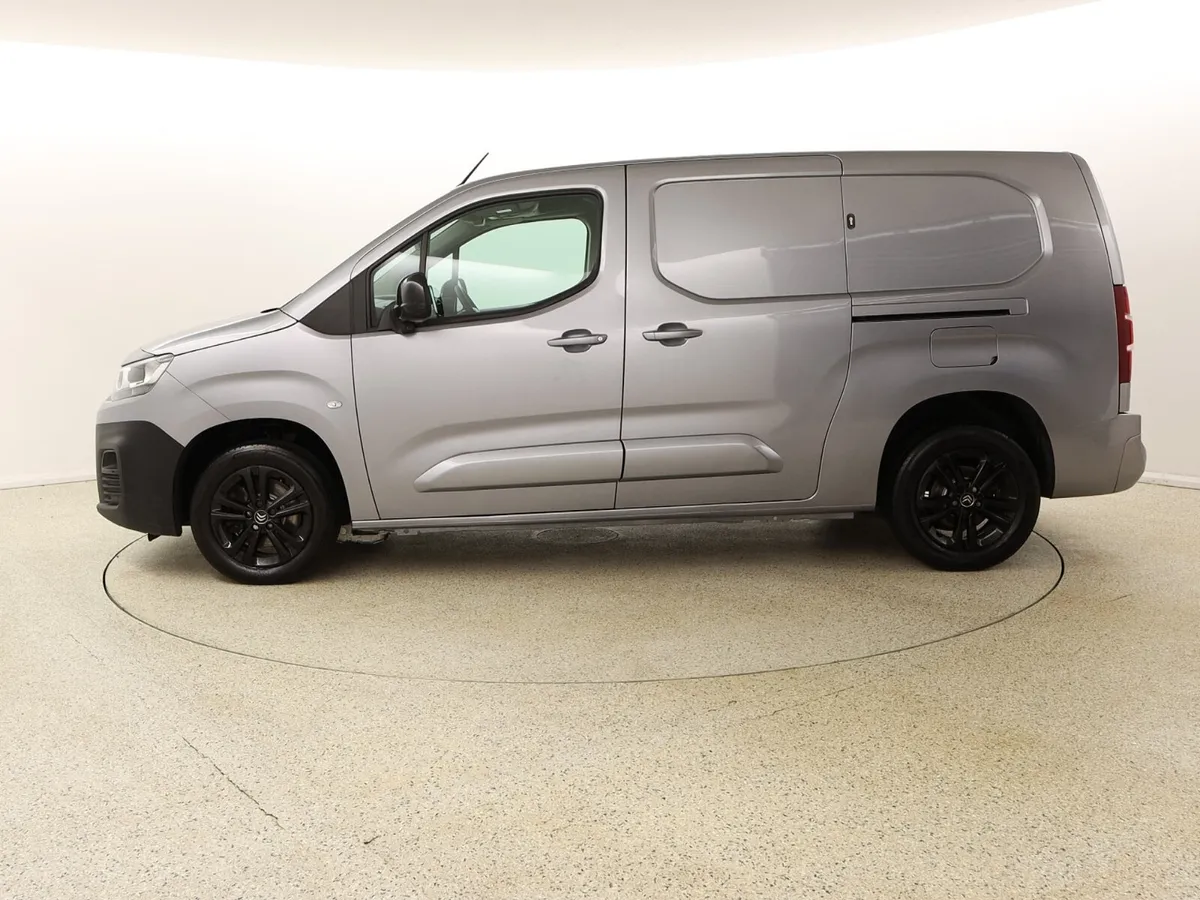 2022 Citroen Berlingo 1.5 HDI Driver LWB High Spec - Image 4