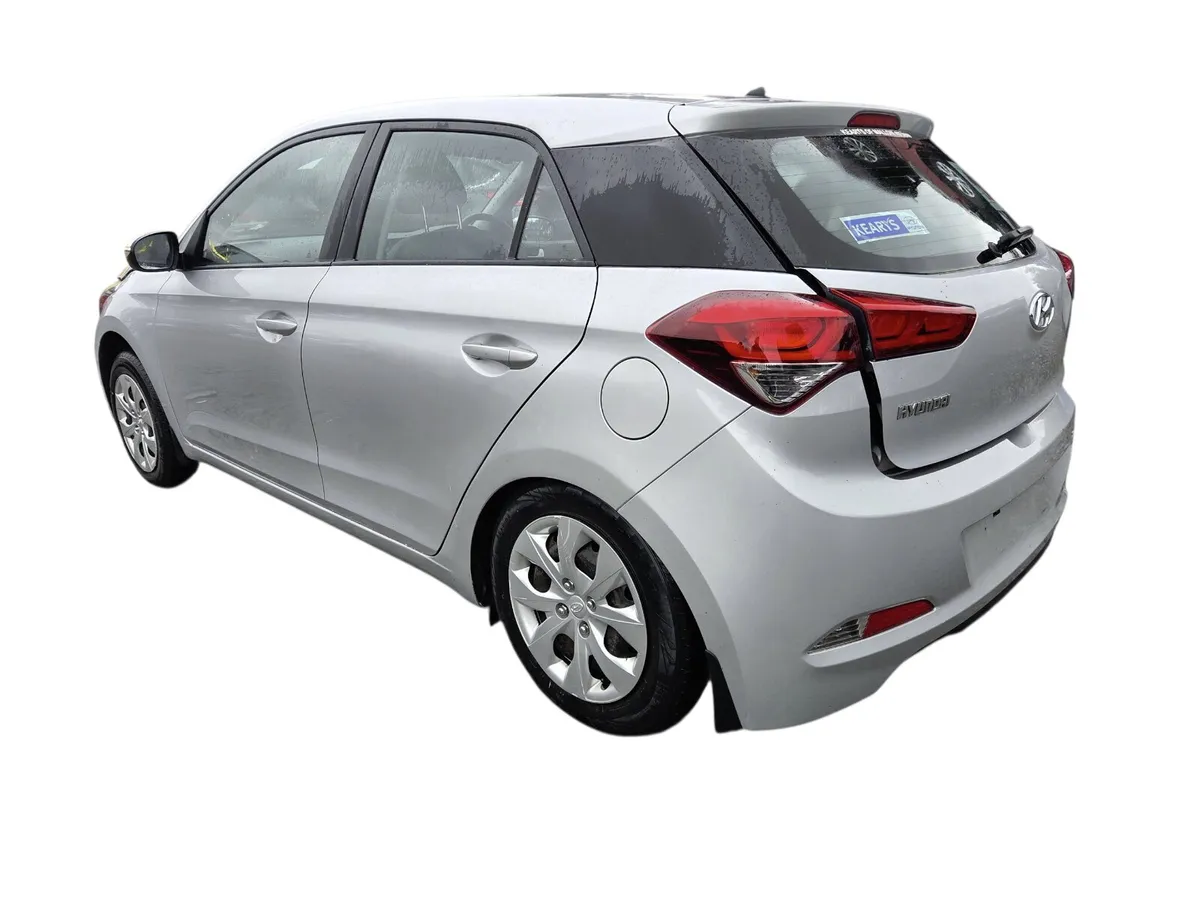 2016 HYUNDAI I20 For Breaking/Dismantling - Image 4