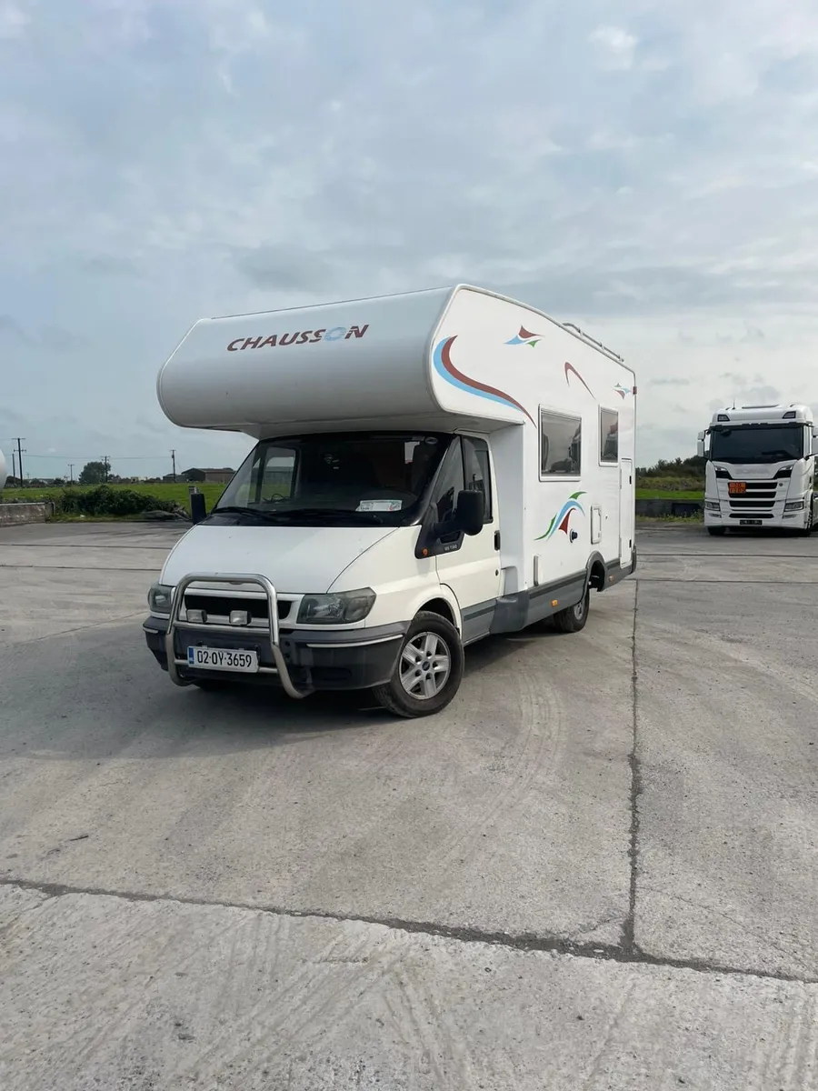 Camper van - Image 1