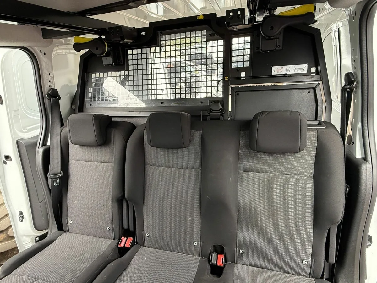 2022 BERLINGO / PARTNER REAR SEATS - Image 3