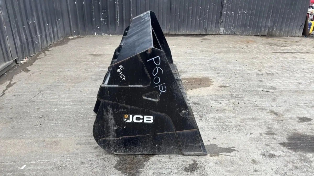 JCB 96" Loading Bucket – to suit Skidsteer Loaders - Image 3