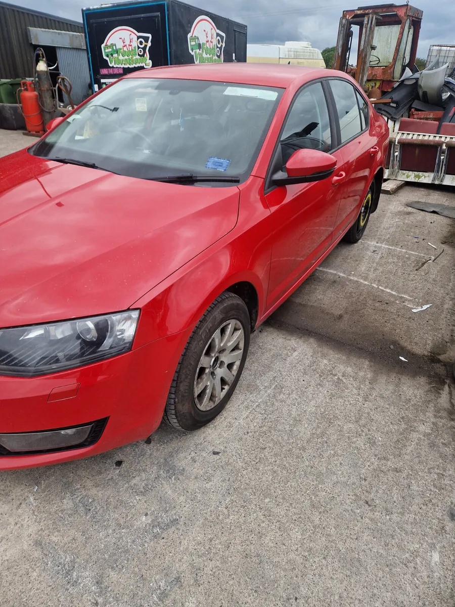 132 Skoda Ovtavia 2.0 TDI for breaking - Image 2