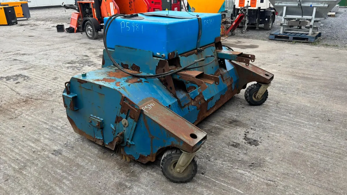 Conquip  Hydraulic Sweeper Collector - Image 4