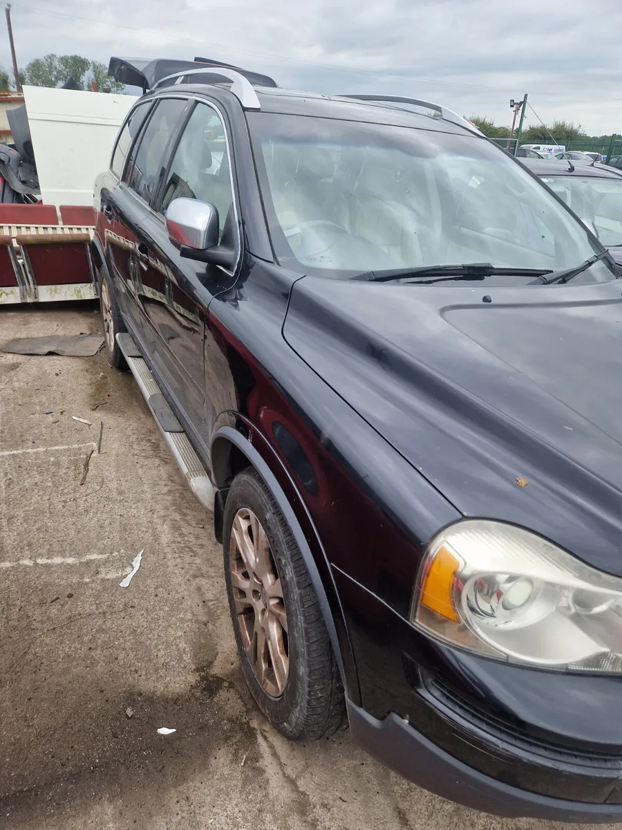 12 Volvo XC90 for breaking - Image 3