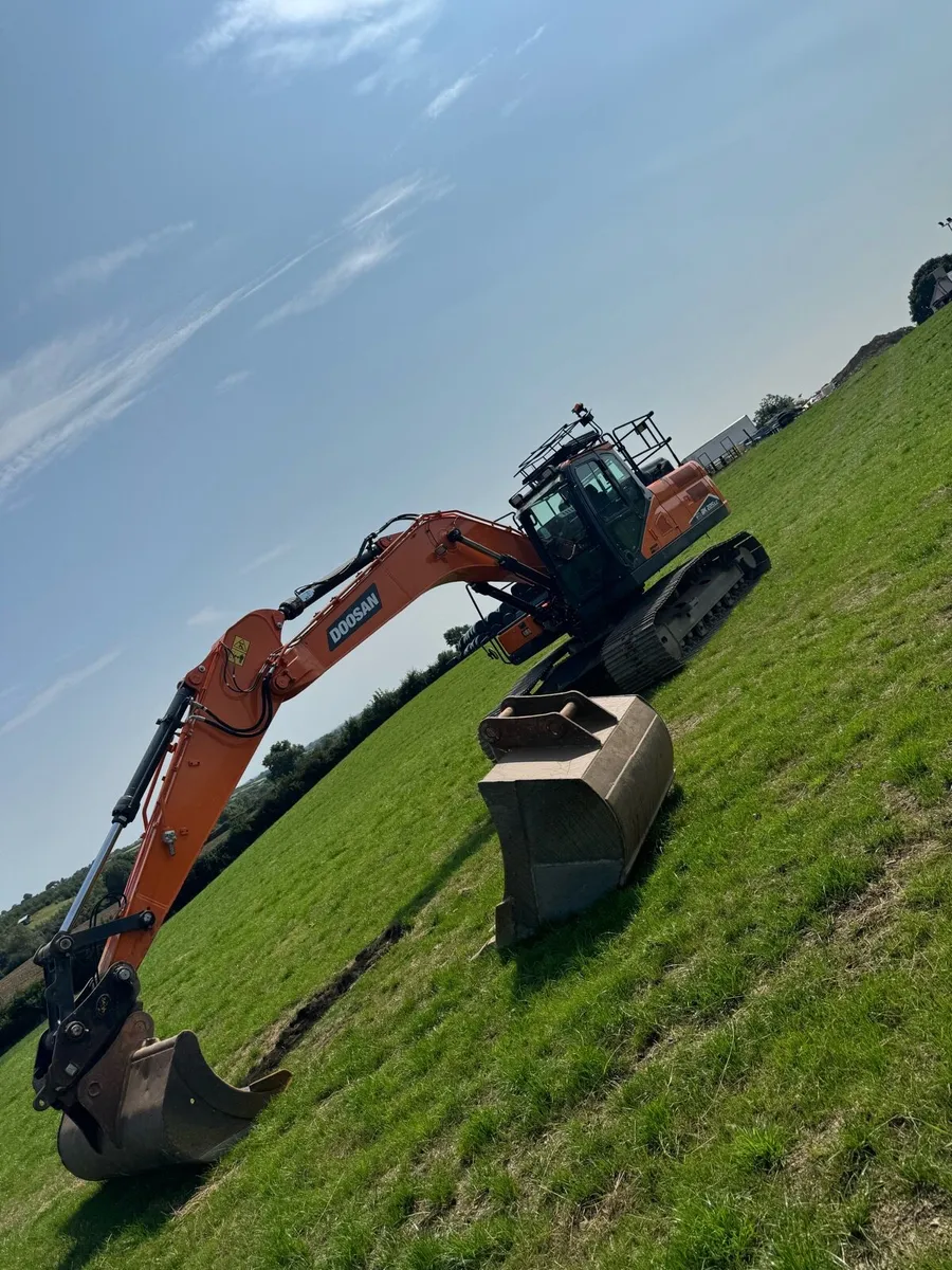 DOOSAN DX225 LC - Image 2