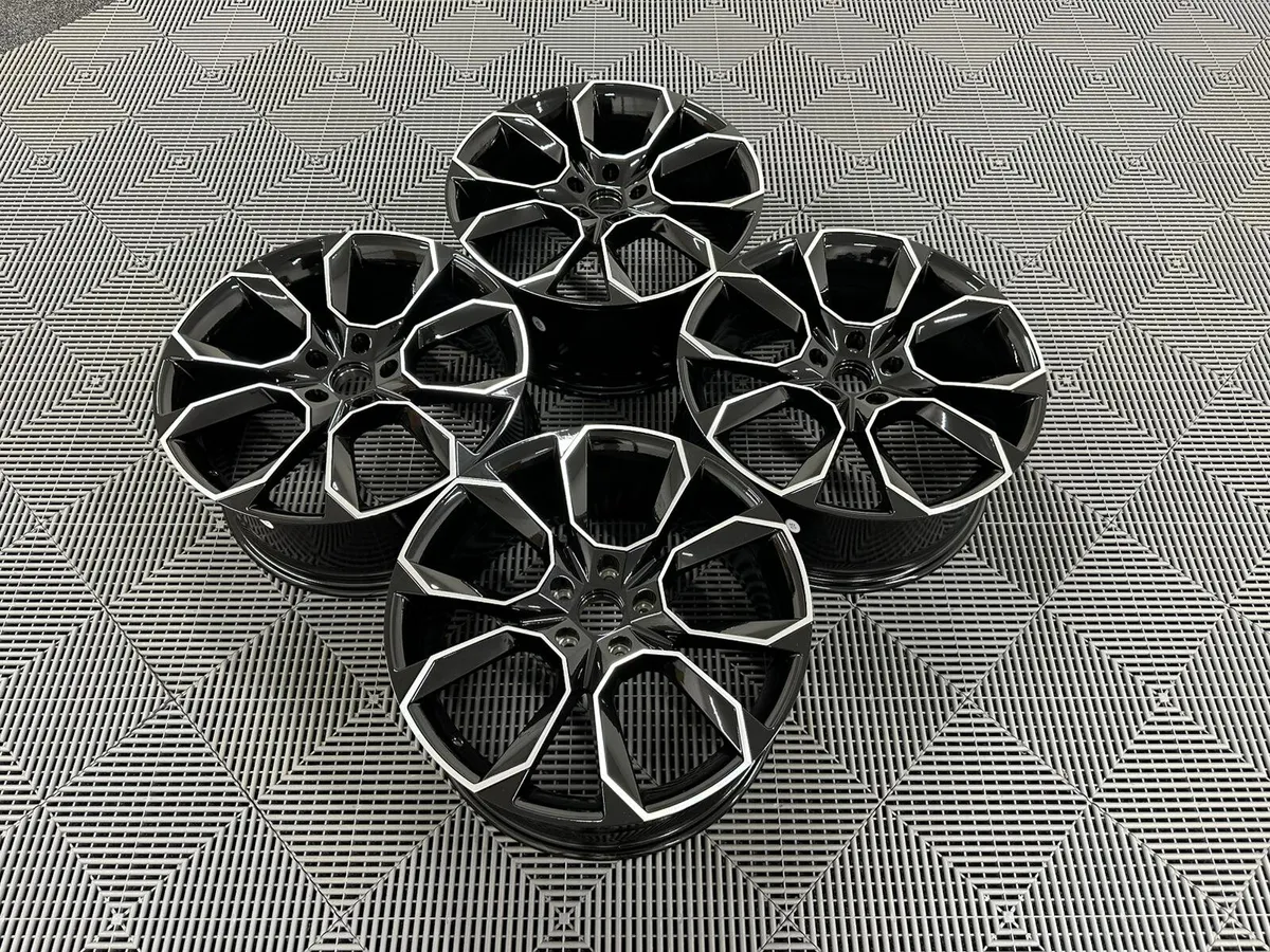 19″ Skoda VRS Style Alloys Octavia superb Vw 5x112 - Image 1