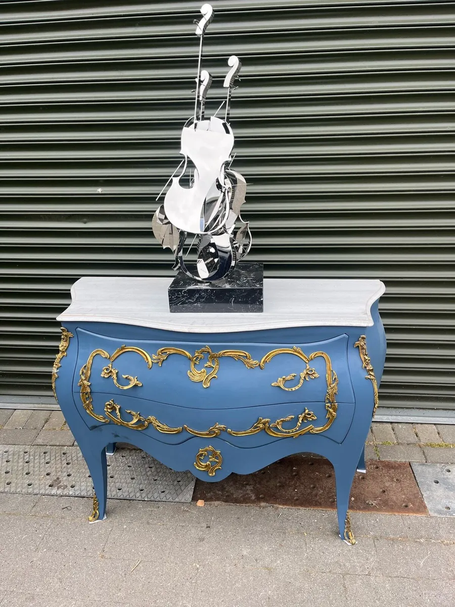 Terence clifford Antiques  Sale - Image 1