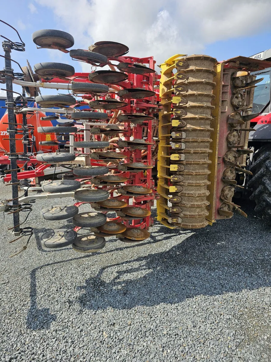 Pottinger 4002 One Pass Drill - €55,000 + VAT - Image 2