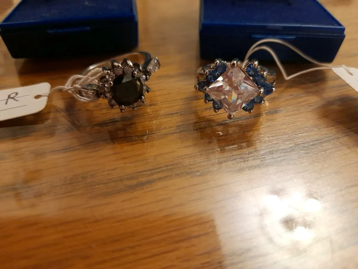 Ladies rings - Image 3