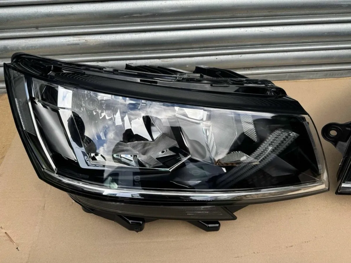 VW T6.1 Brand New Genuine Headlights Pair - Image 3