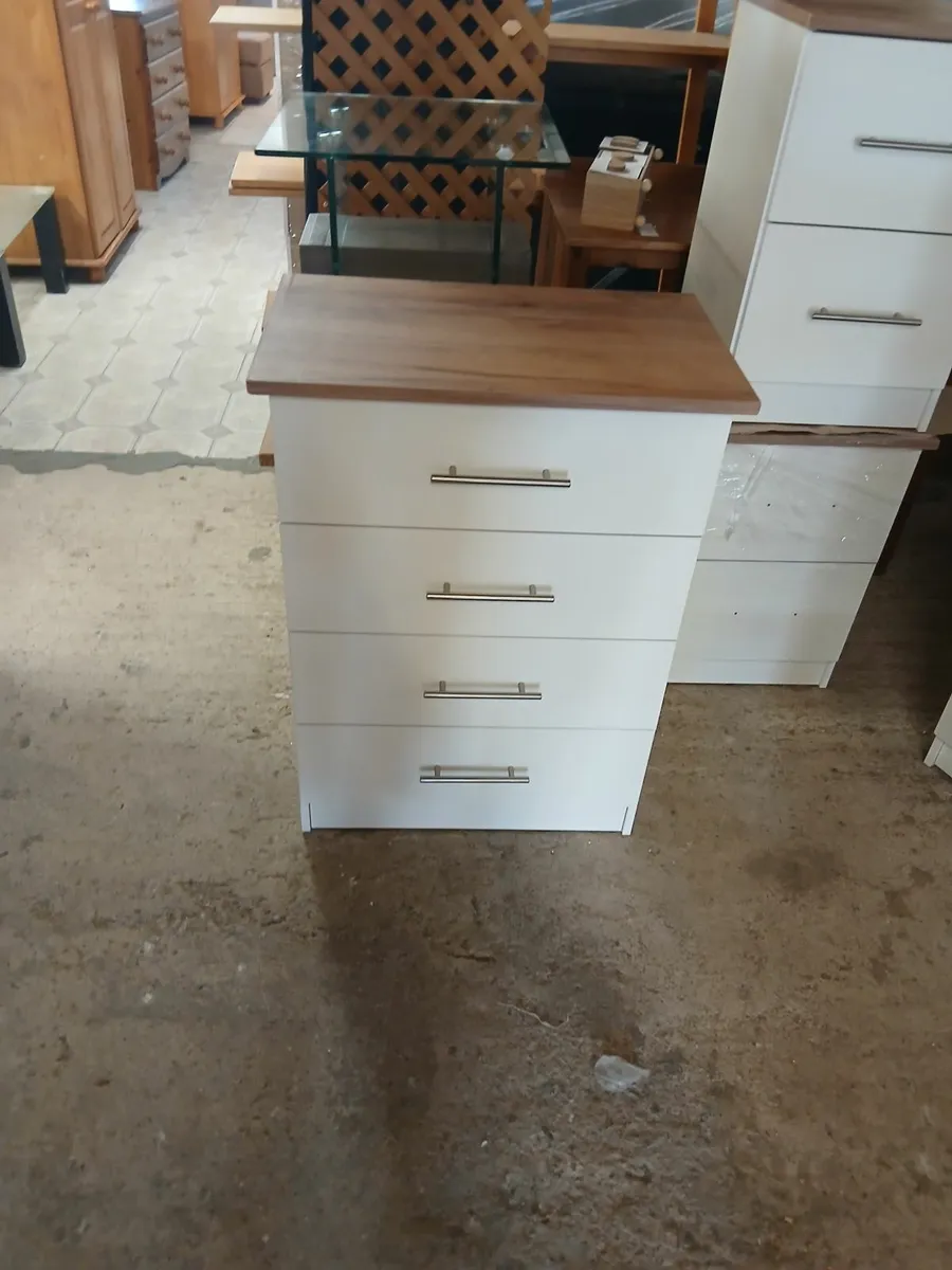 Bedroom set - Image 4