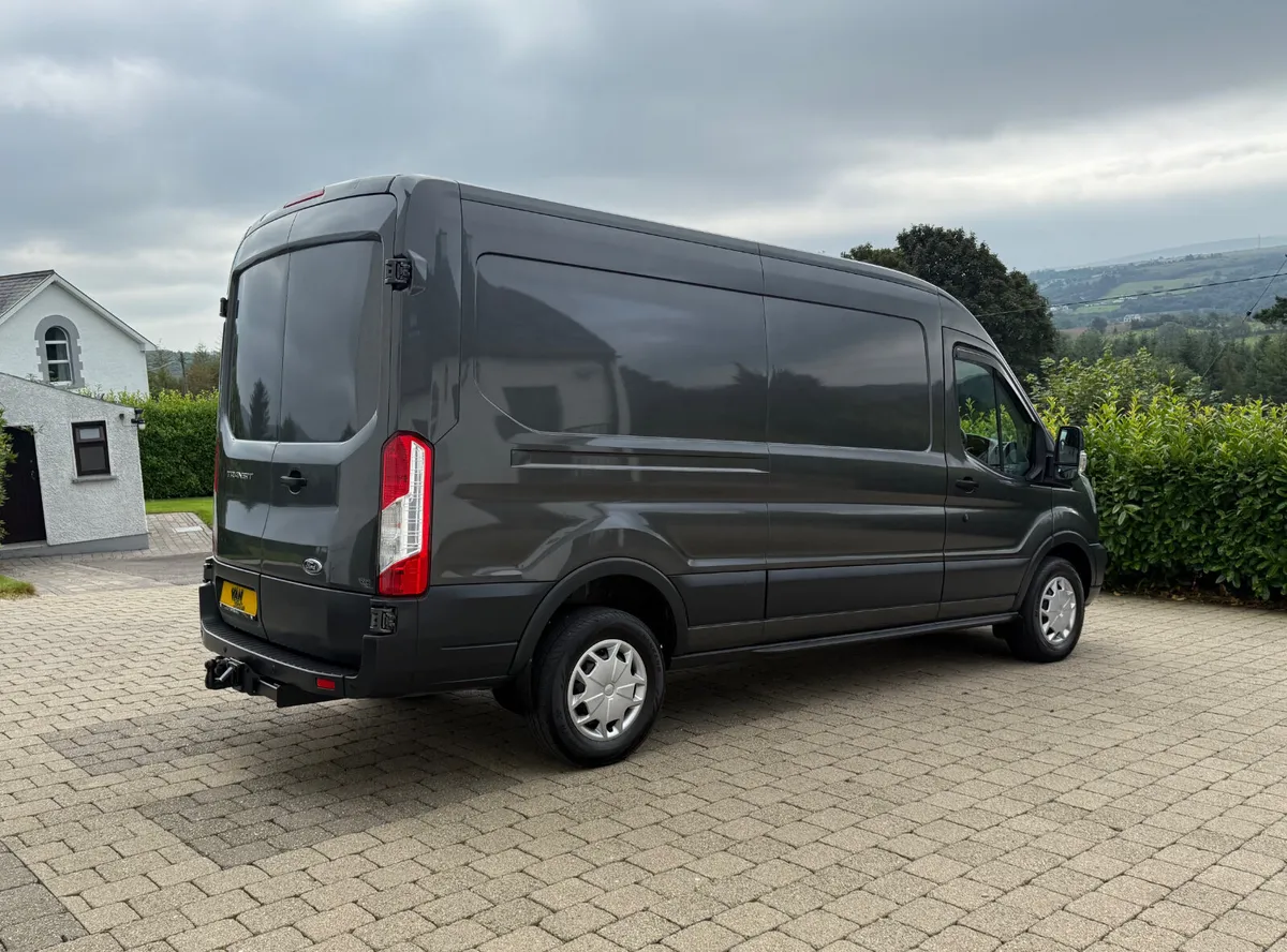 2017 Ford Transit Trend 350 RWD NO VAT!!! - Image 4