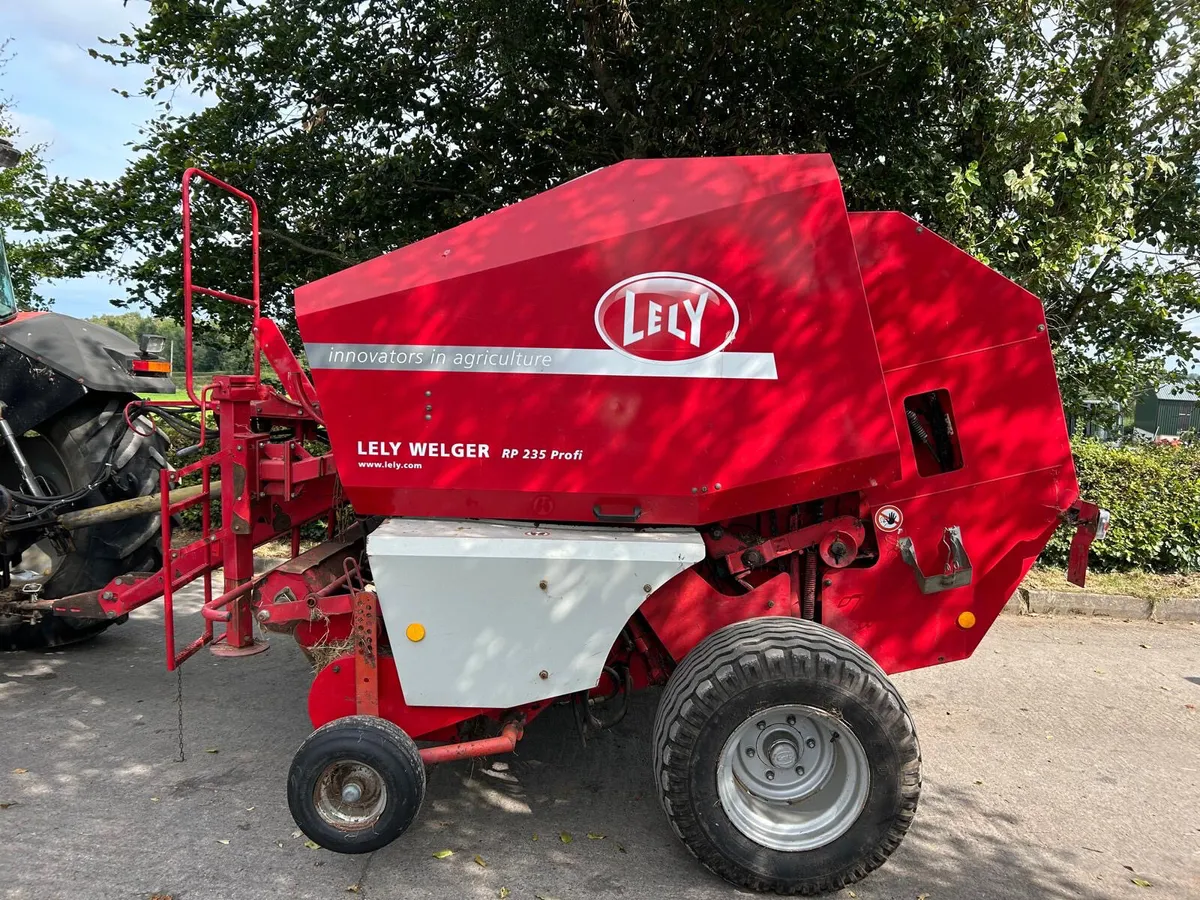 Lely Welger RP235 Round Baler - Image 1