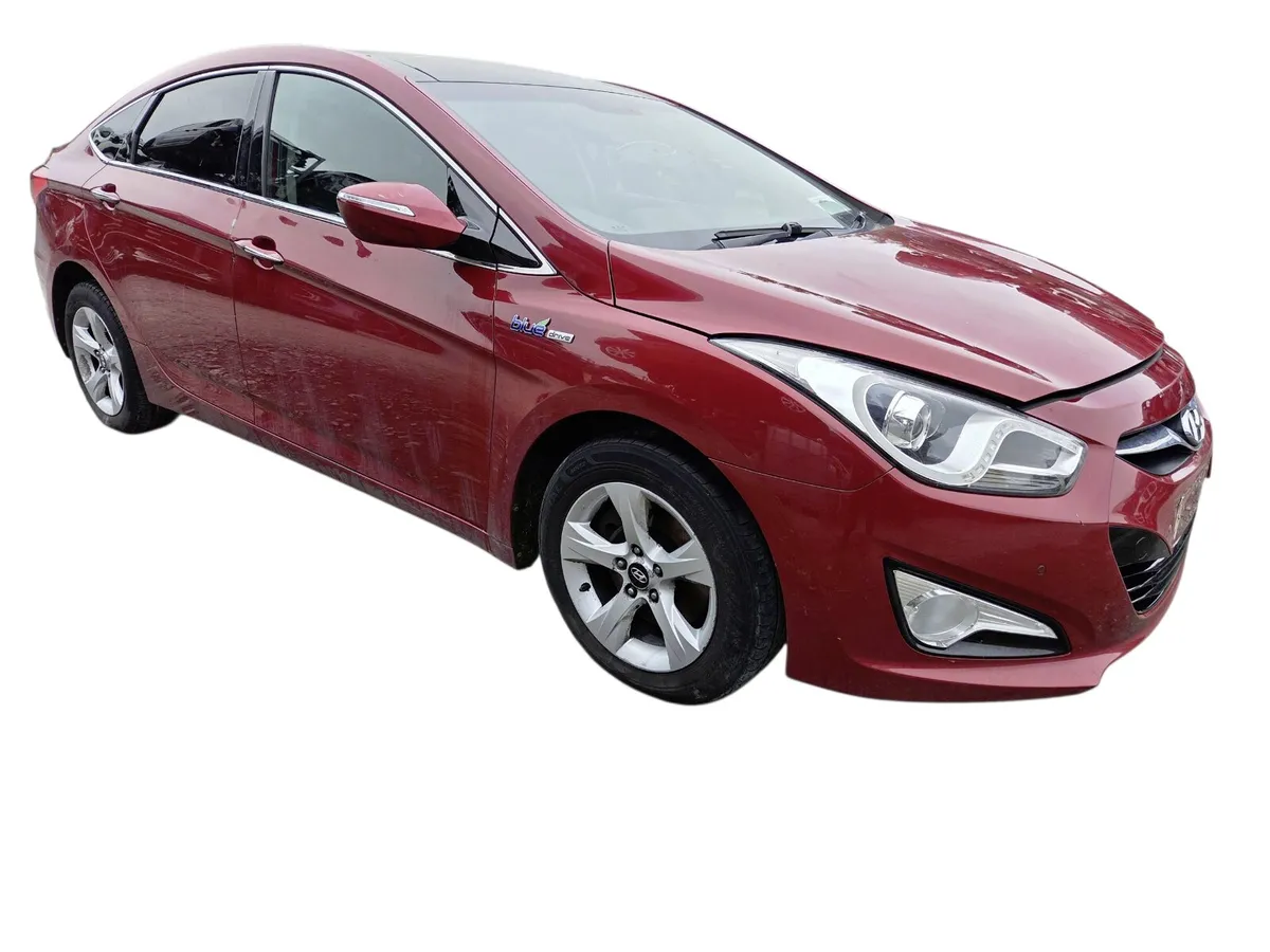 2012 HYUNDAI I40 Breaking/Dismantling - Image 2