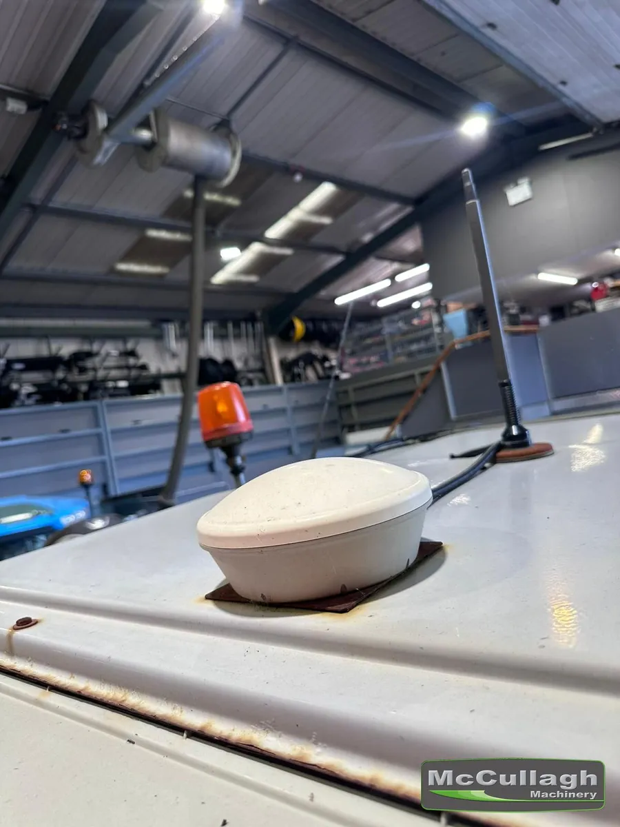 Used Trimble CFX750 GPS system - Image 3