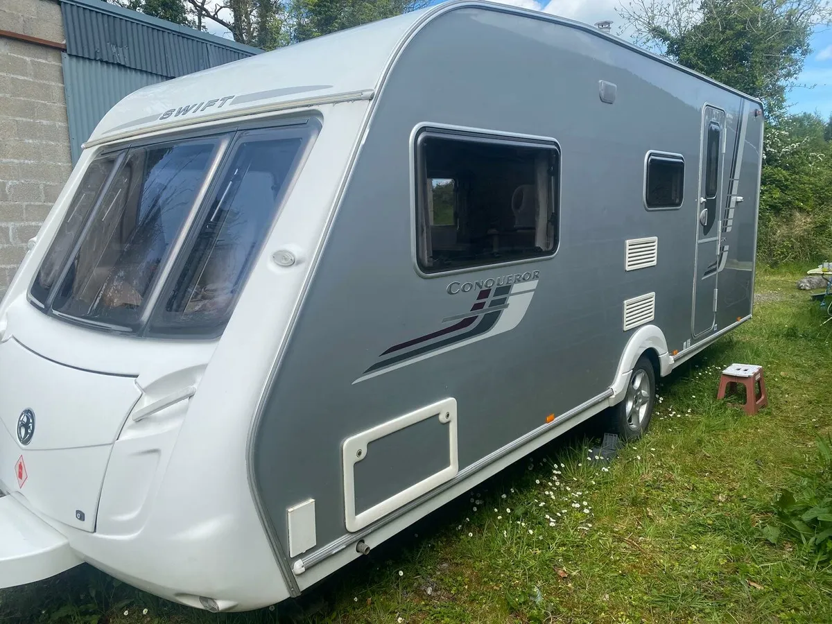 Swift Conquerer 530 Caravan 4 Berth 2008 - Image 1