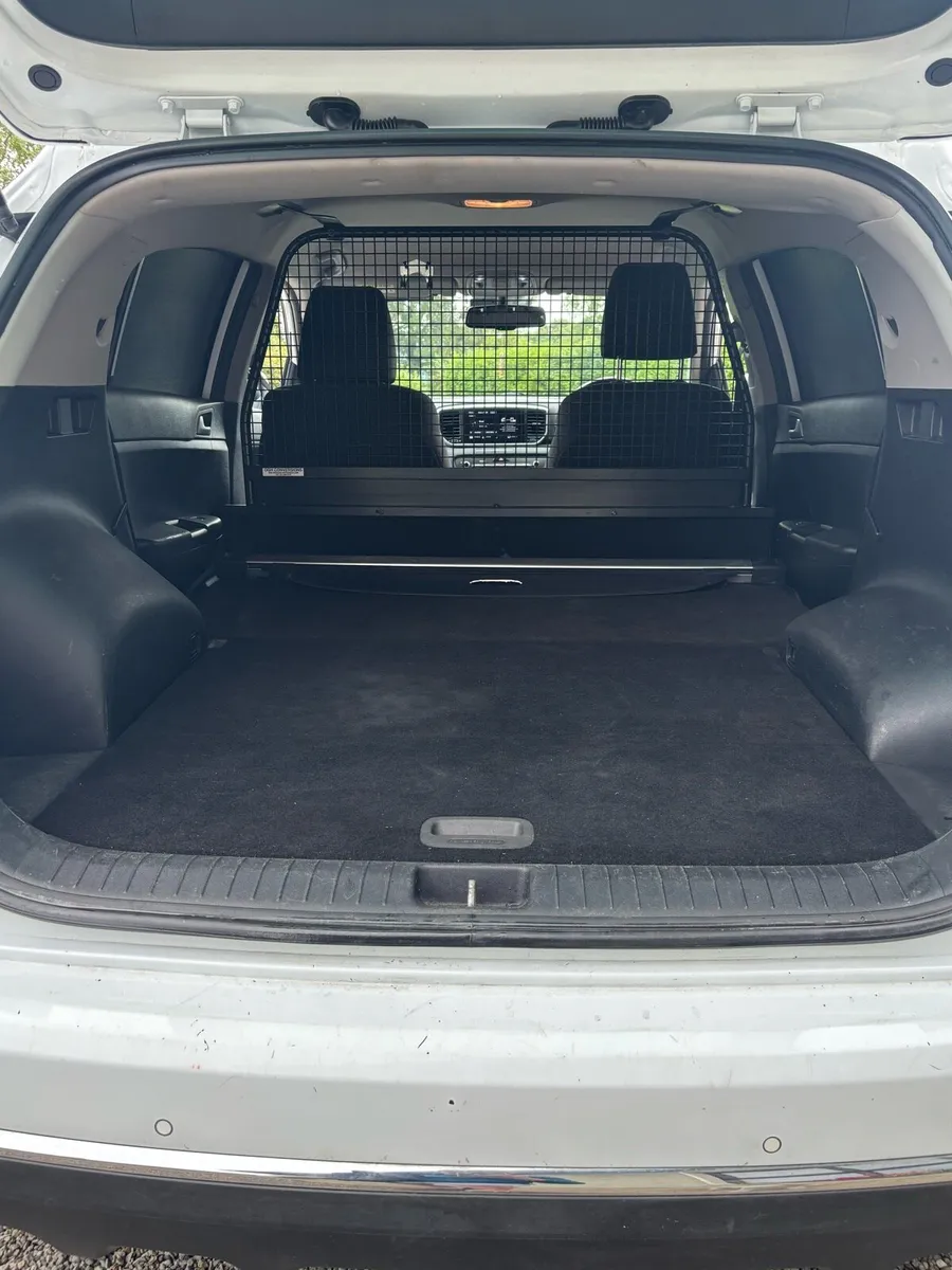 2021 Kia Sportage Commercial Jeep - Image 4