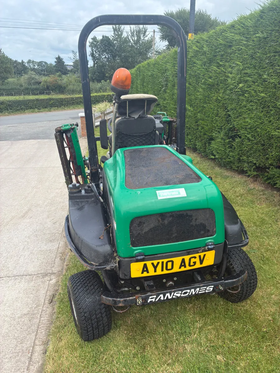 Ransomes highway 3 cylinder mower - Image 2