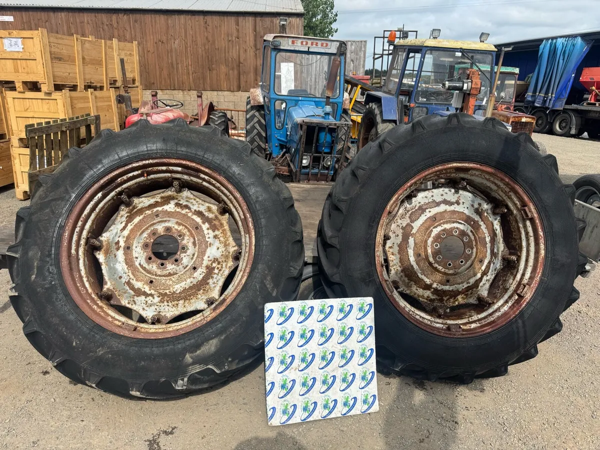 Rear Rims & Tyres 16.9 R38 Massey Ferguson - Image 1
