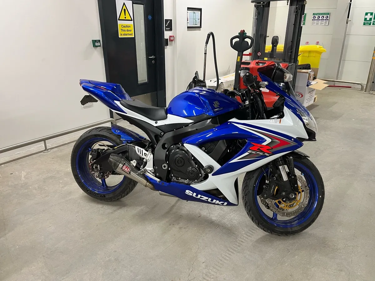 Suzuki GSXR 750 K8 - Image 3