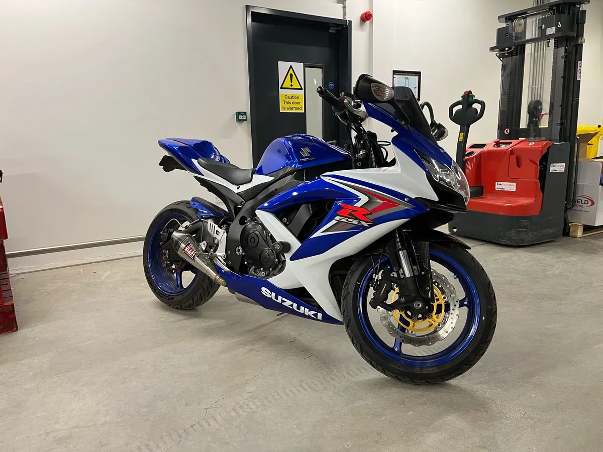Suzuki GSXR 750 K8 - Image 2