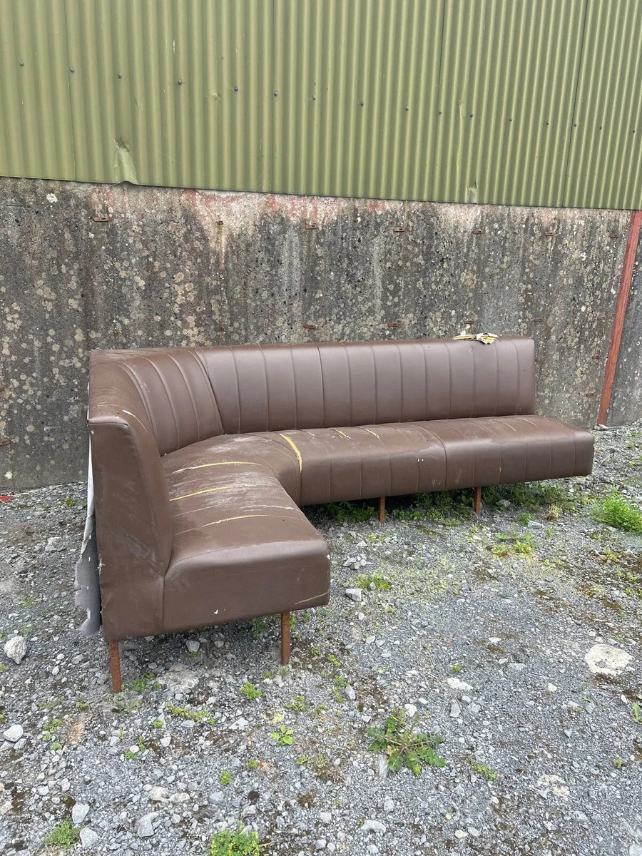Pub style L couch - Image 1