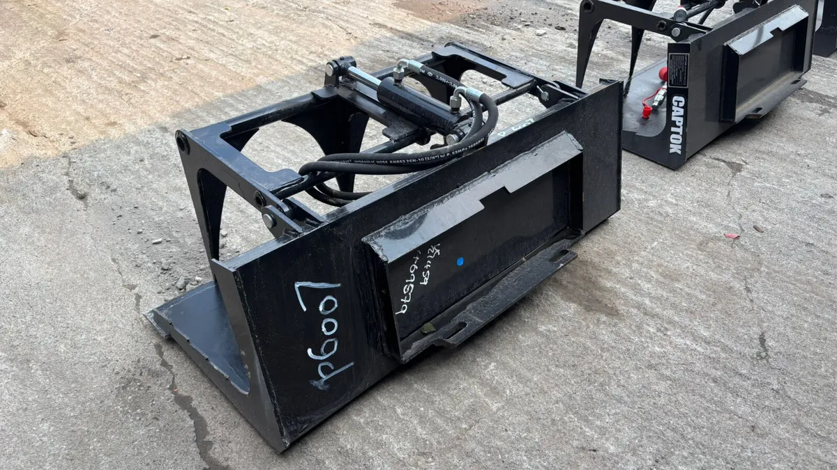 44" Hydraulic Muck Grab – to suit Mini Skidsteer - Image 4