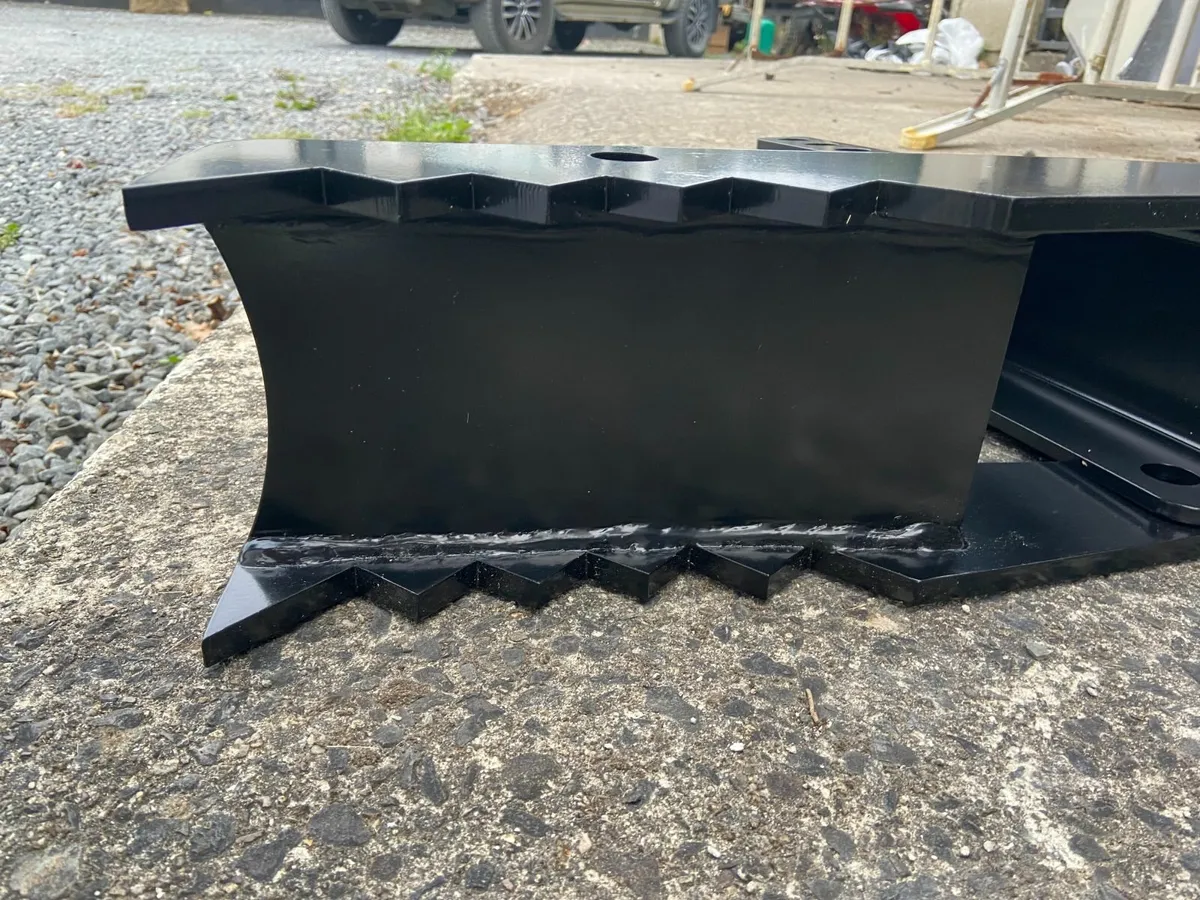 18" digger thumb - Image 4