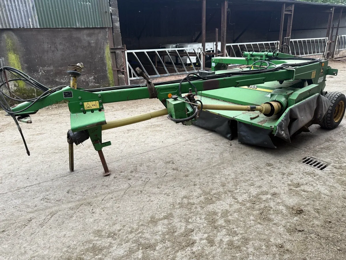 John Deere 1365 mower - Image 2