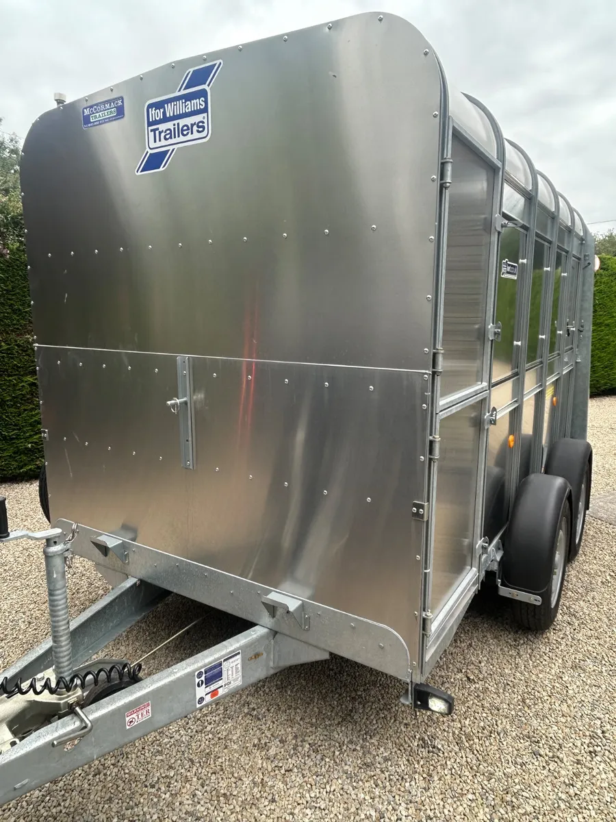 New Ifor Williams 10 ft ta510 Livestock Trailer - Image 4
