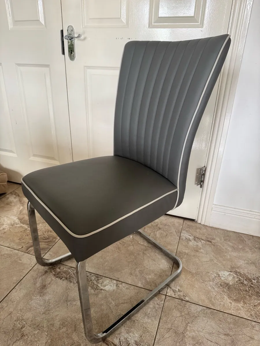 Kitchen dining chairs - Image 1