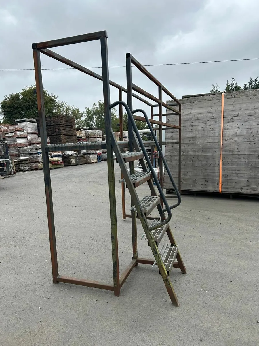 Box Iron Stairs & Landing Platform - Image 1