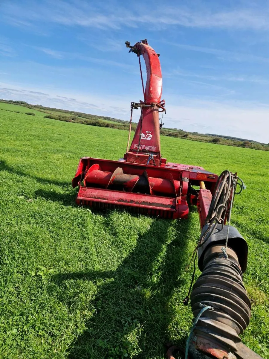 Jf 900 Harvester - Image 1