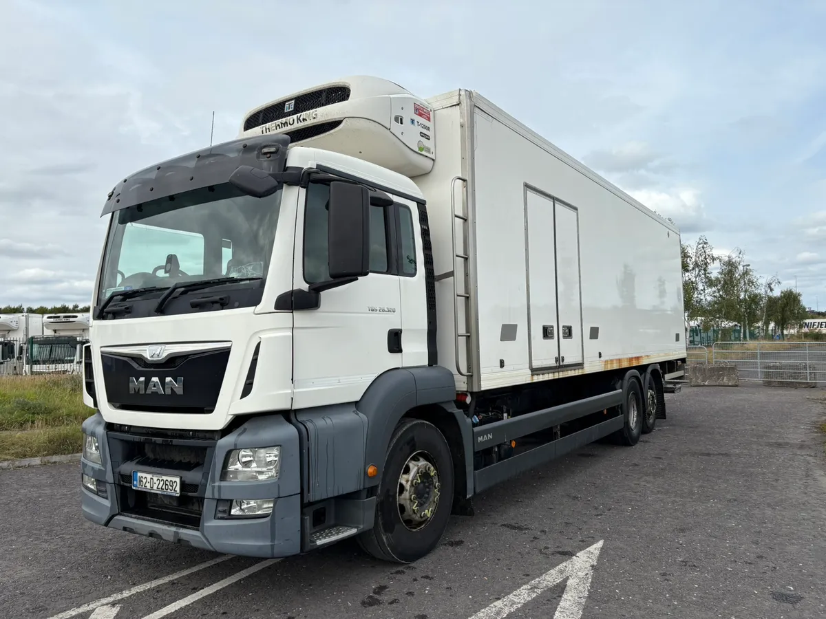 Man 6x2 26 Ton Fridge - Image 3
