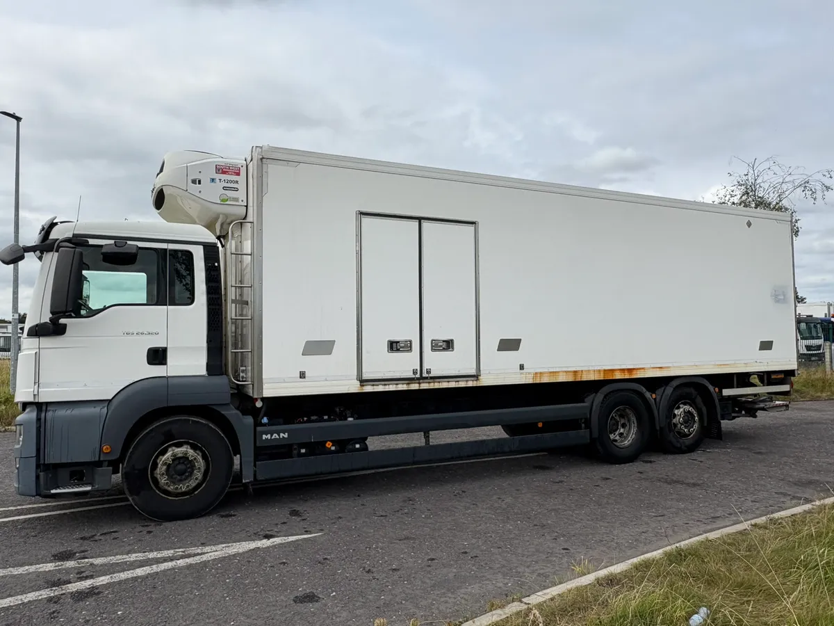Man 6x2 26 Ton Fridge - Image 4