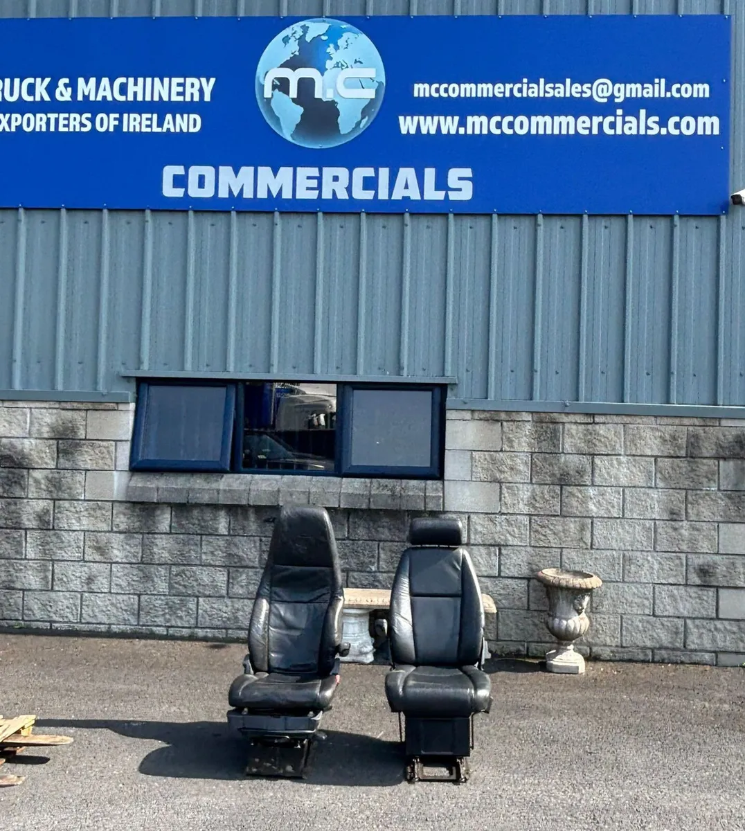 For Sale - Set of Scania V8  Front Seats - Image 2