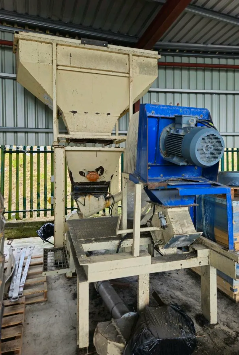 Feed Grinder for Animal Feed and Cereals - Image 1
