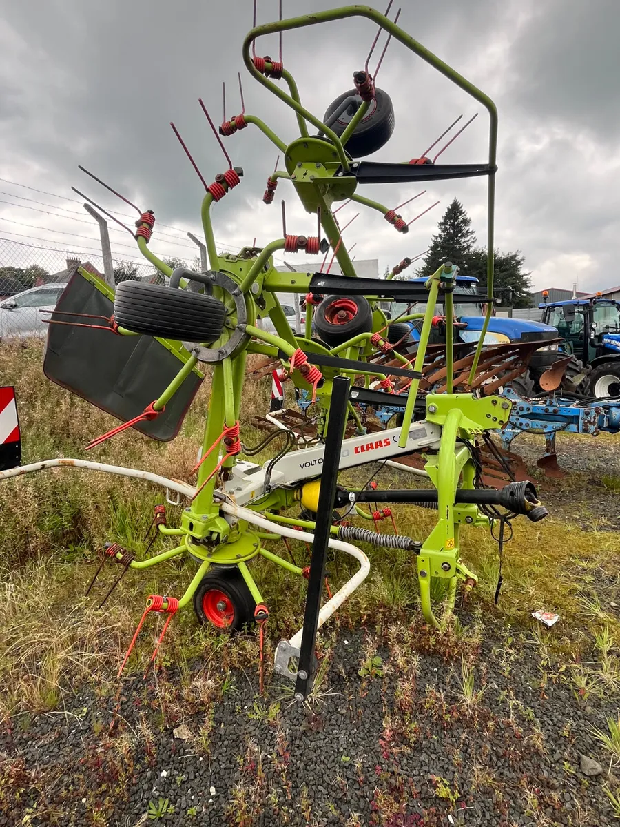 Claas Volto 800 Tedder - Image 4