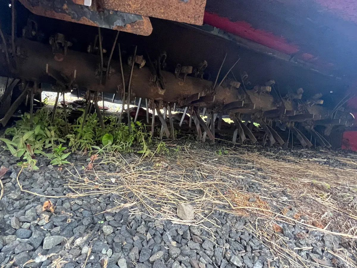 Vicon 632T mower - Image 4